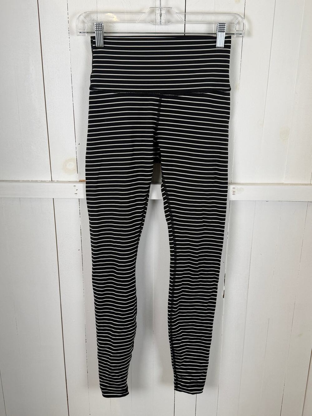 Lululemon Black White Ankle Leggings Size 6 Nylon